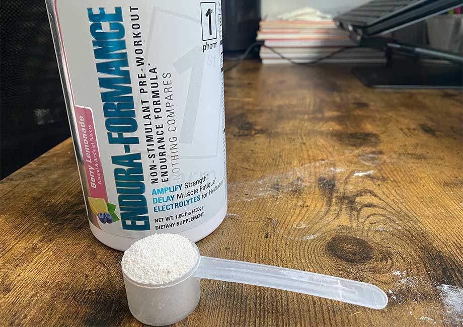 A scoop and tub of 1st-Phorm Endura-formance.