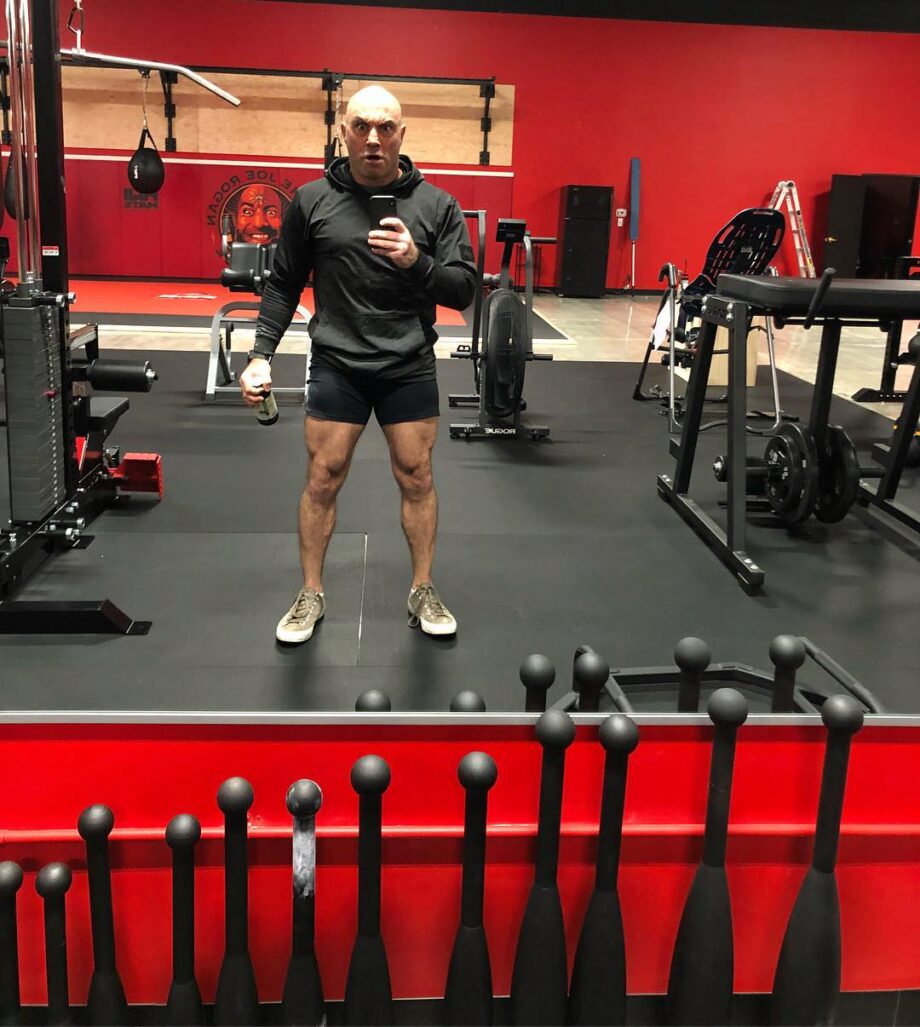 joe rogan home gym
