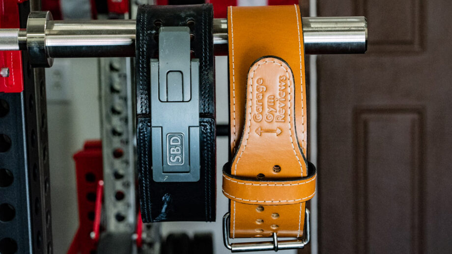 Which is the better gym belt for powerlifting, a protruding prong