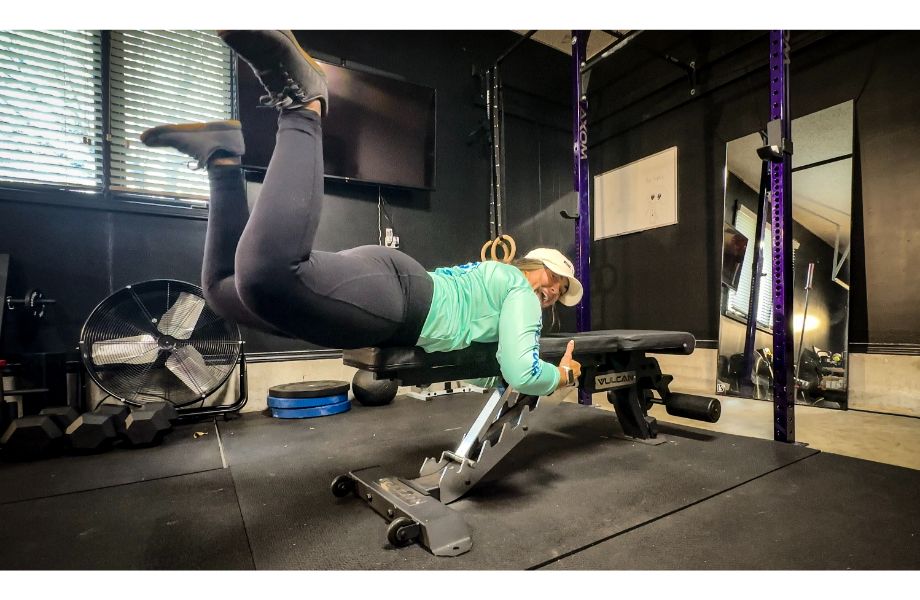 How to Use a Back Extension Machine (Hyperextension Bench/Roman