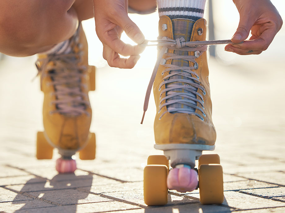 How To Roller Skate: Tips and Technique for Beginners From a CPT 