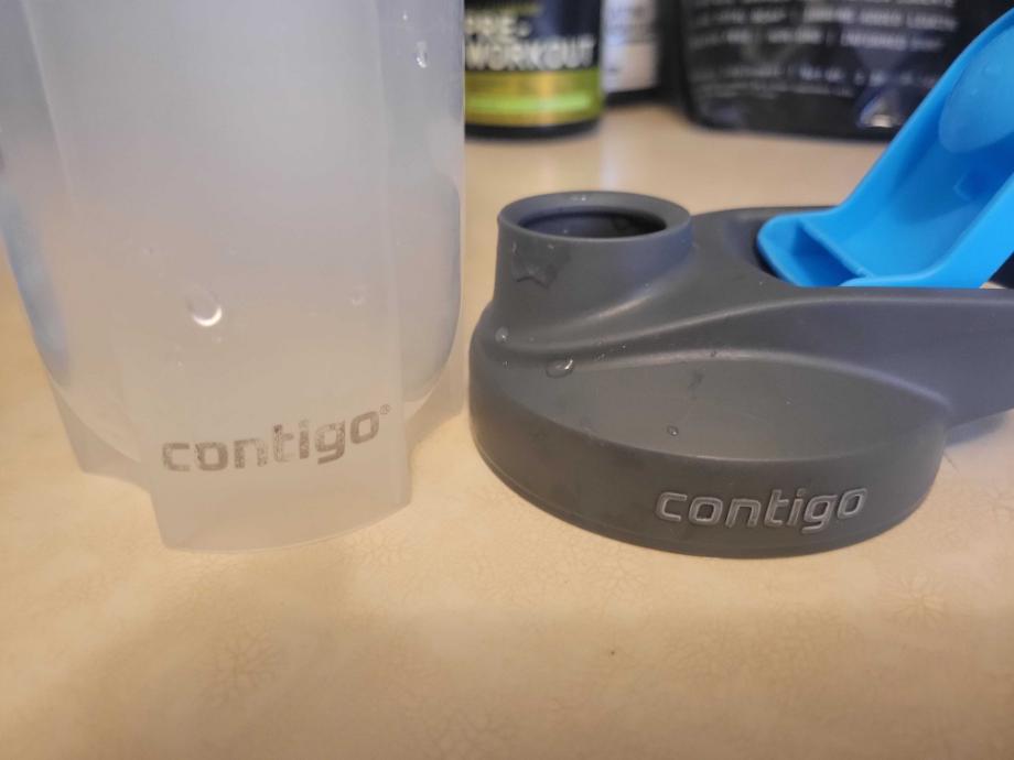 A close-up of the worn print on the Contigo logos of the Contigo Shaker Bottle