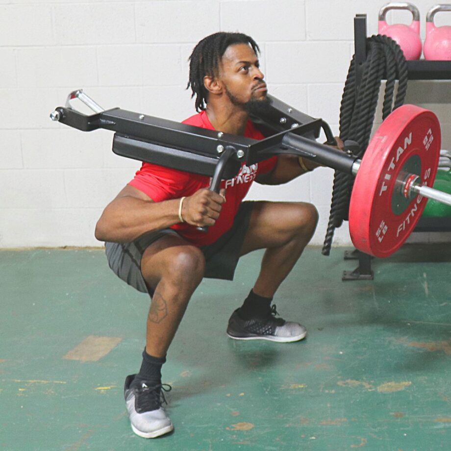 Landmine Squat упражнение