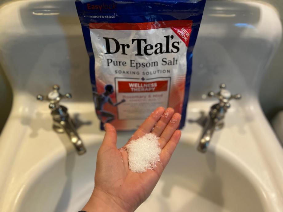 Best Bath Soak for Sore Muscles (2024): Six Mineral Blends to Relieve Tired Muscles 