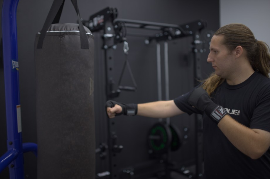 Best punching bag for garage on sale