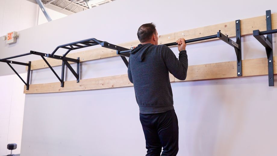 Mounting a pull up bar in your garage - Stud Bar - Ceiling or Wall Mounted  Pull-up Bar