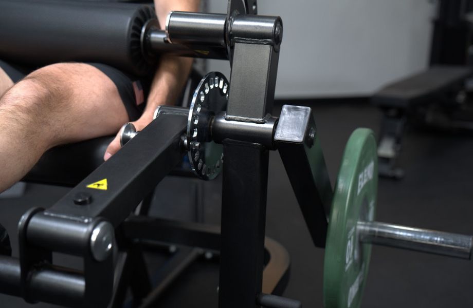 A close look at the load-bearing welds on a Gronk Fitness Leg Machine.