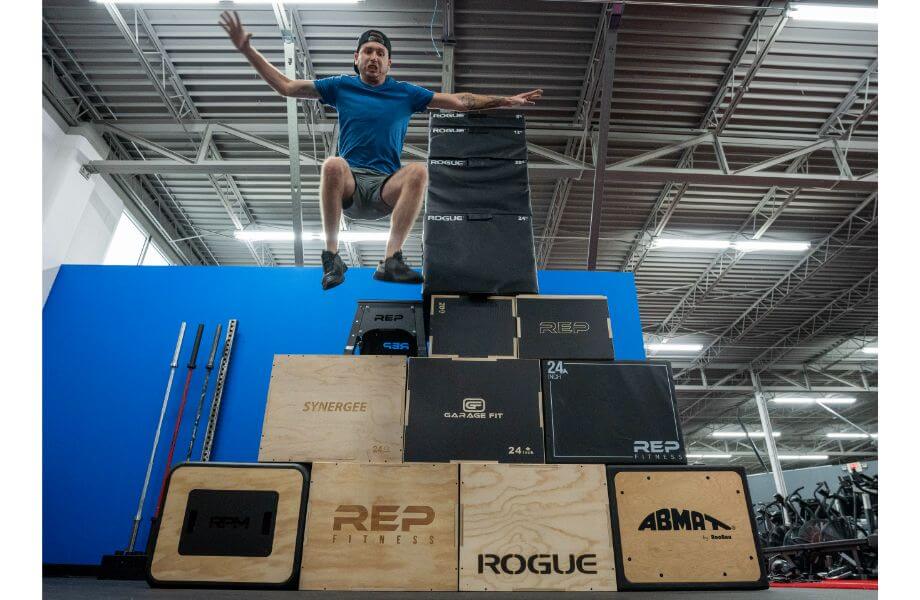 How To Do Box Jumps (Form and Benefits) - Steel Supplements