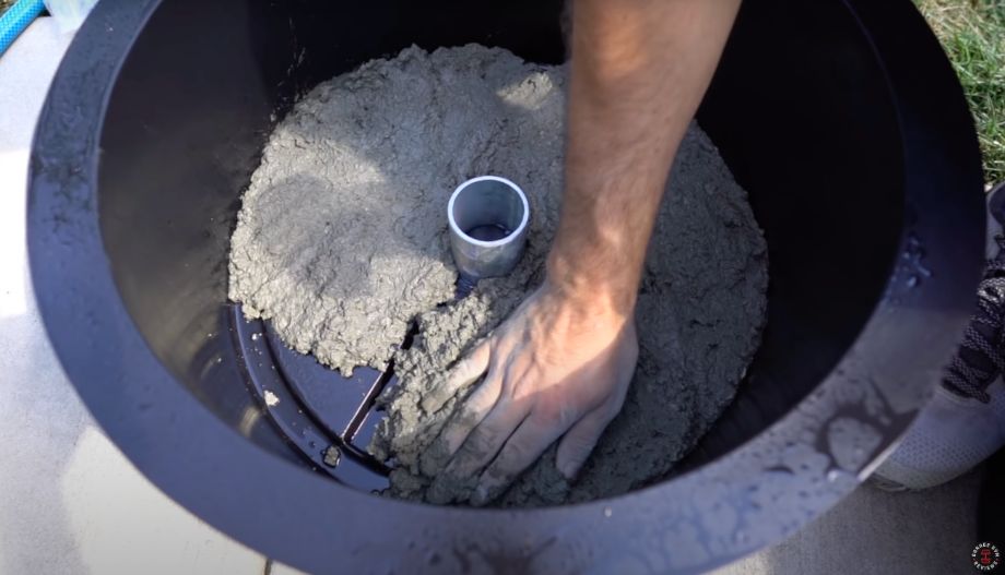 DIY Concrete Weight Plates  SAVE MONEY & DON'T BUY MOLDS