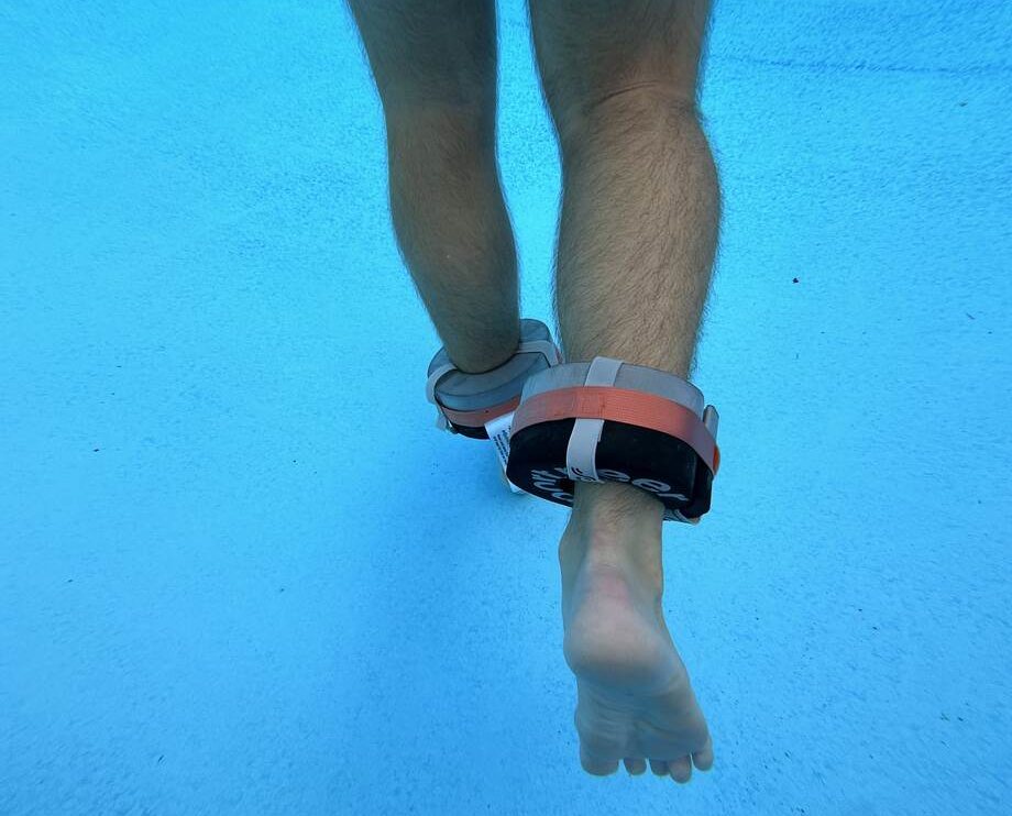 Man using Sportneer Foam Cuffs