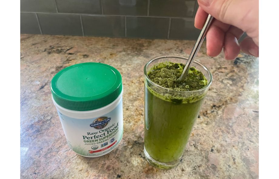 Best Greens Powder For Smoothies: Exclusive Picks for Health Enthusiasts —  Unstoppabl