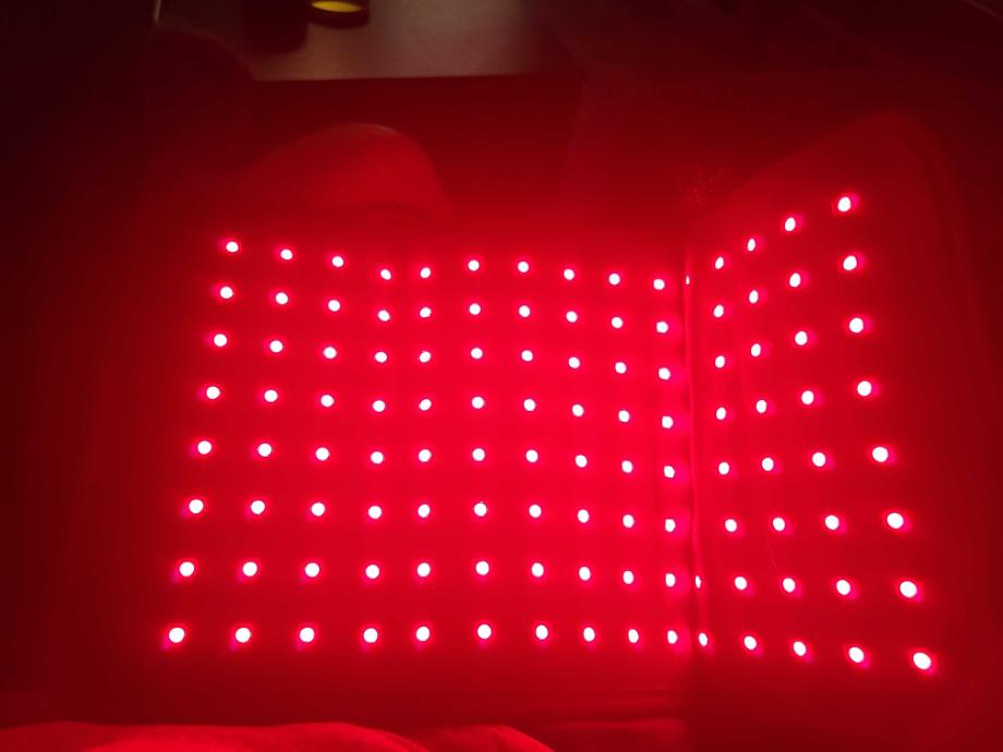 Red and near-infrared lights activated on the NovaaLab Deep Healing Pad