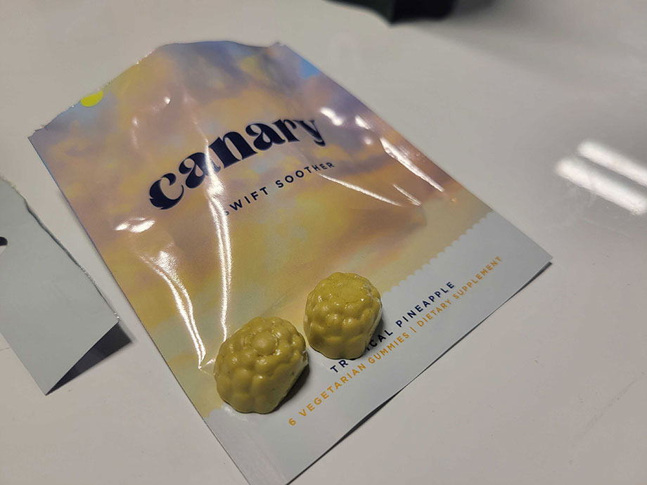 package-of-canary-swift-soother-with-two-gummies