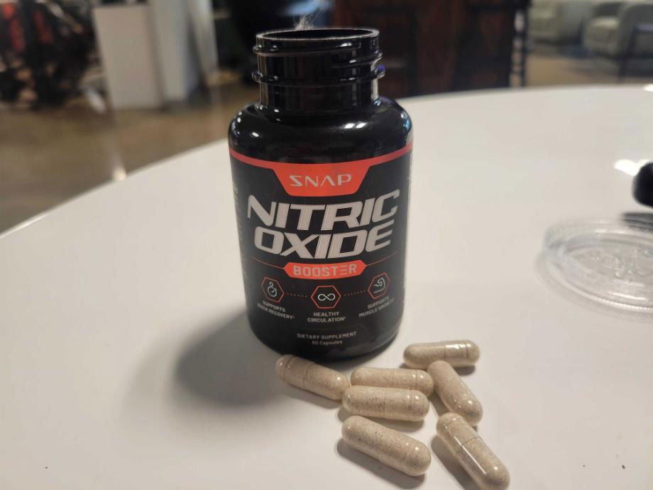 snap-nitric-oxide-booster-container-capsules-on-table