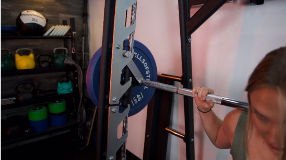 Looking at the Titan Smith Machine racking bar during a squat. 