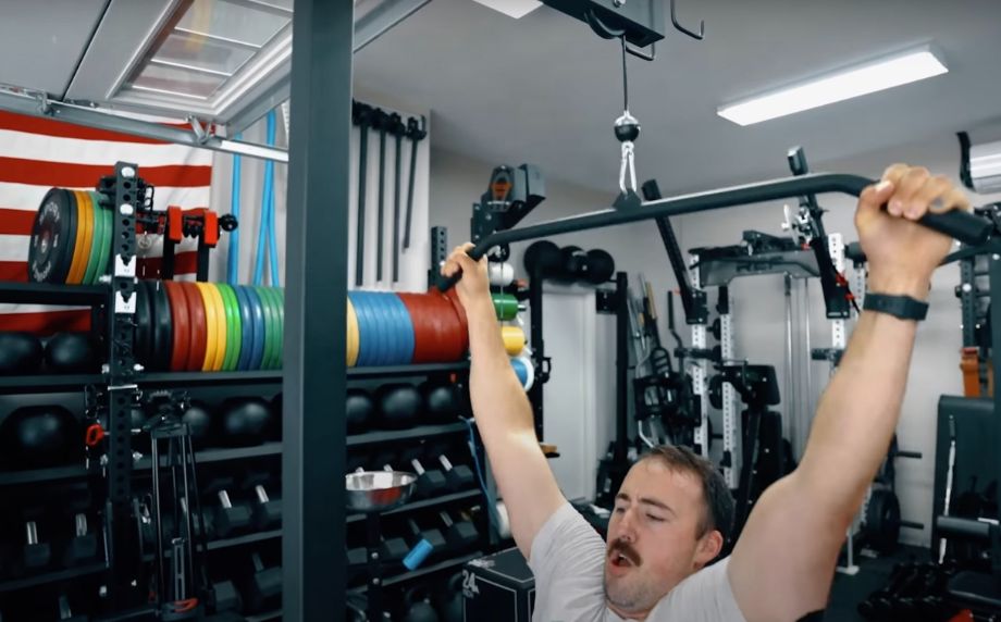 Back Workout: Use These 7 Different Lat Pulldowns to Build Up Your