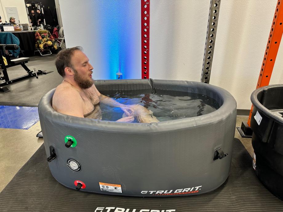 Tru Grit Cold Tub Review (2024): A Travel-Ready Ice Bath? 
