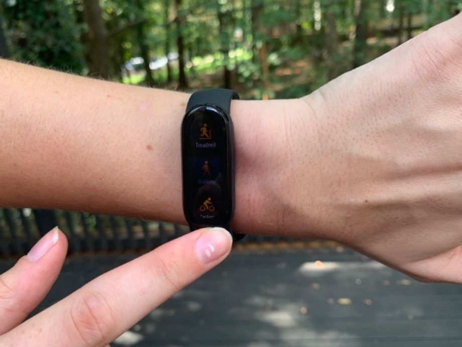 Xiaomi Mi Smart Band 6 Review 2025 Garage Gym Reviews